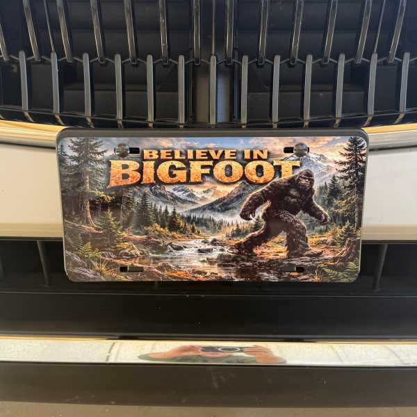 bigfoot-license-plate-on-car.jpg